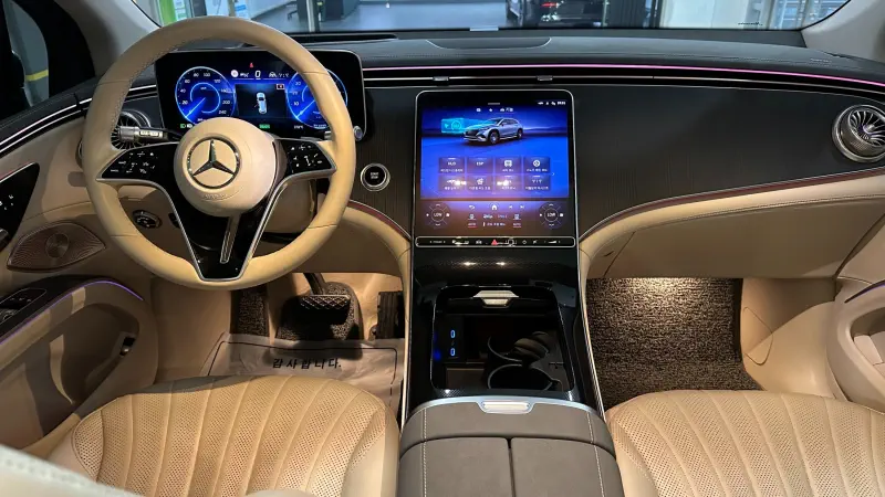 Mercedes-Benz EQS SUV
