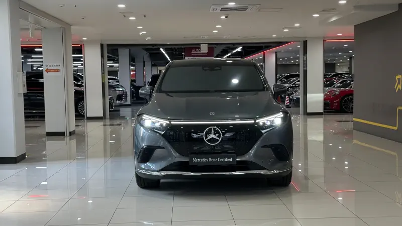 Mercedes-Benz EQS SUV