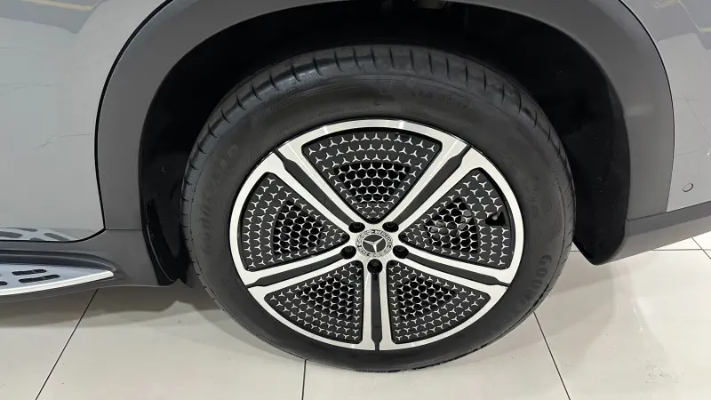 Mercedes-Benz EQS SUV