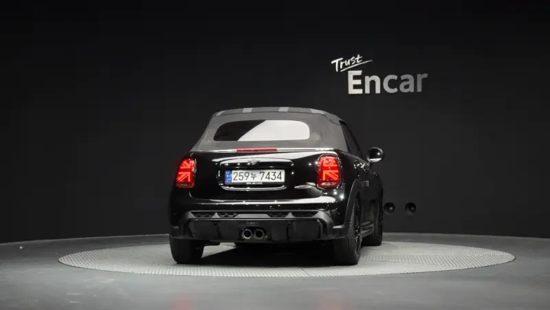 MINI Cabrio