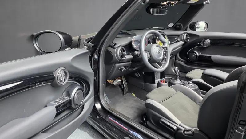MINI Cabrio