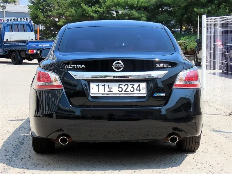 Nissan Altima