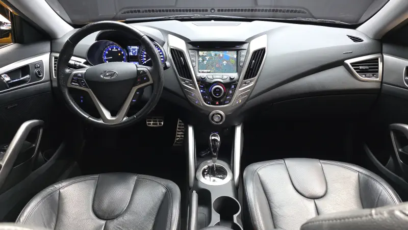 Hyundai Veloster