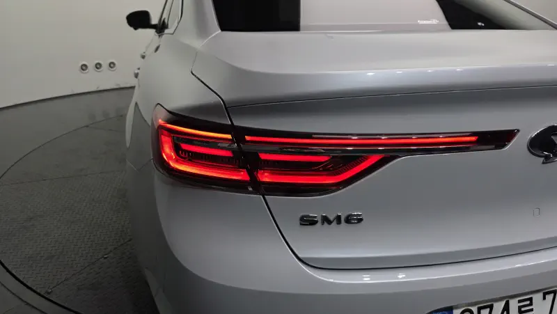 Renault Samsung SM6