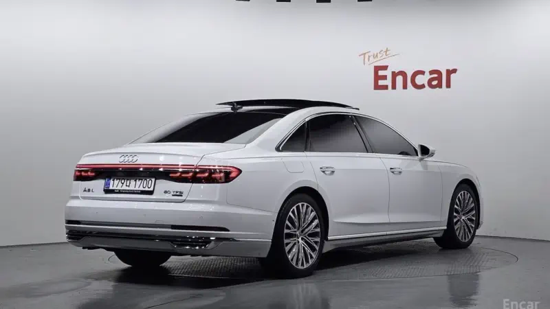 Audi A8