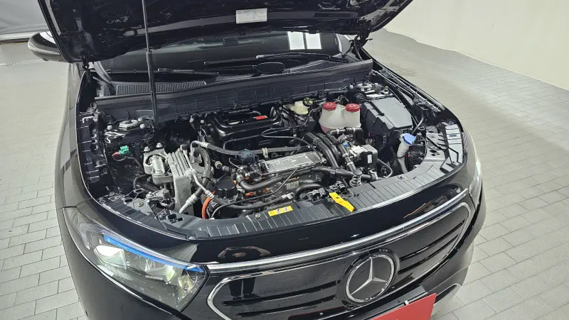 Mercedes-Benz EQB