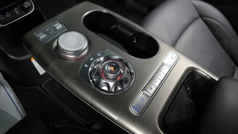 Genesis GV60