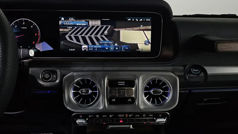 Mercedes-Benz G-Class