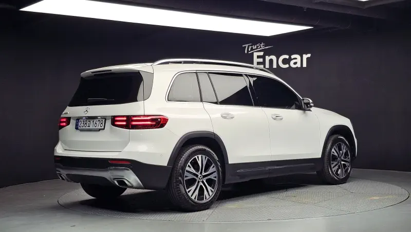 Mercedes-Benz GLB-Class
