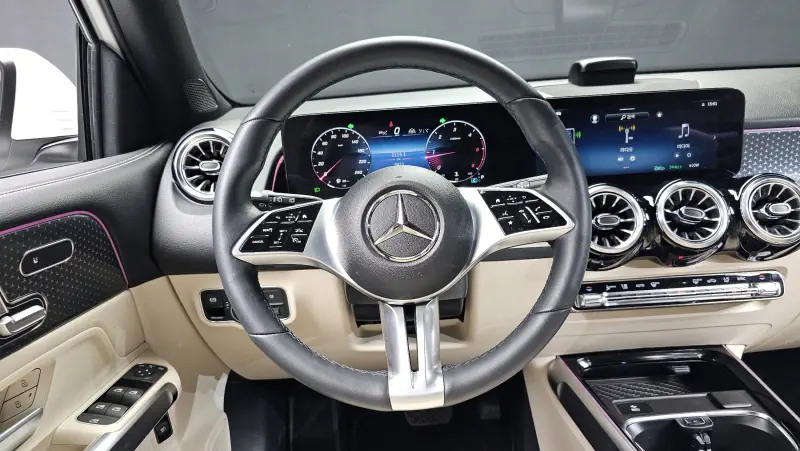 Mercedes-Benz GLB-Class