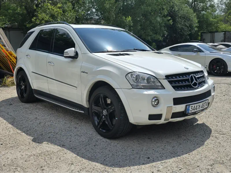 Mercedes-Benz M-class