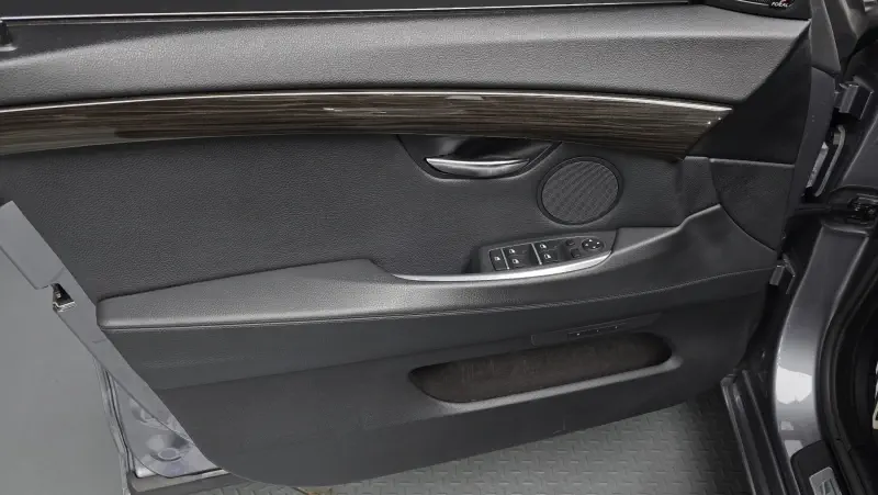 BMW 5-Series Gran Turismo
