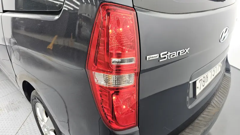 Hyundai Grand Starex