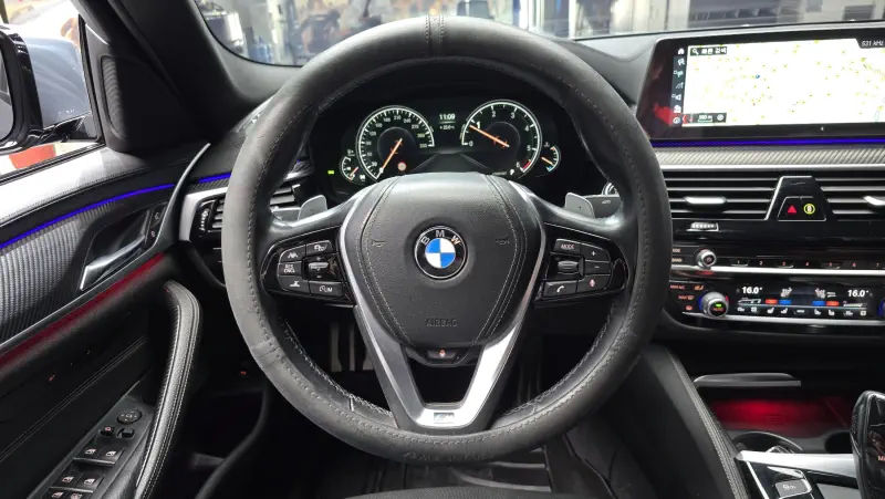 BMW 5-Series