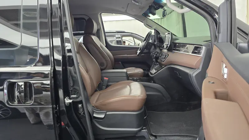 Hyundai Grand Starex