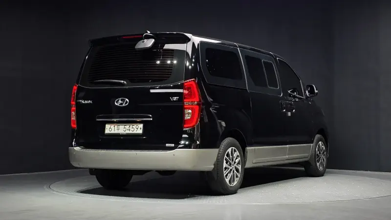 Hyundai Grand Starex