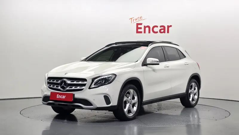 Mercedes-Benz GLA-Class