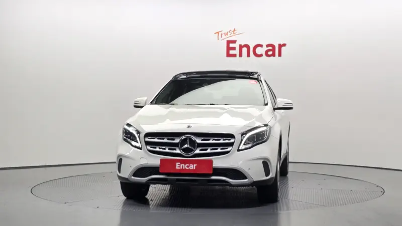 Mercedes-Benz GLA-Class
