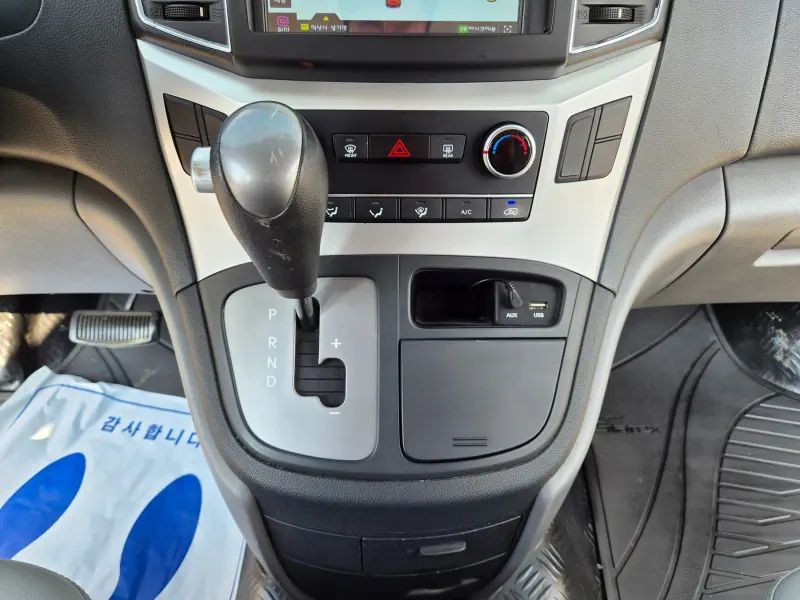 Hyundai Grand Starex