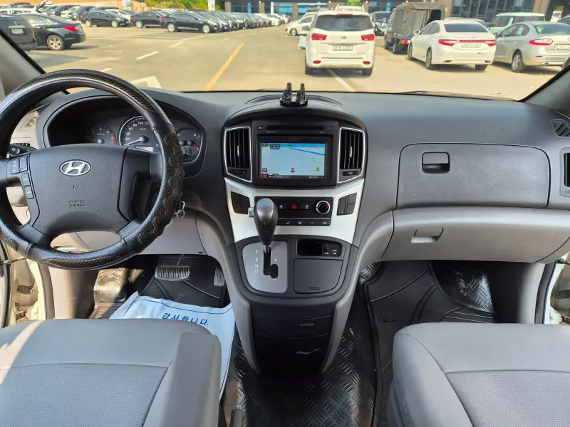 Hyundai Grand Starex