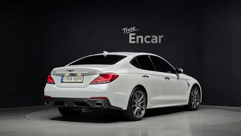 Genesis G70