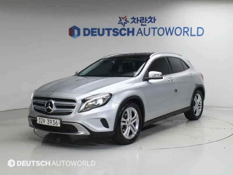 Mercedes-Benz GLA-Class