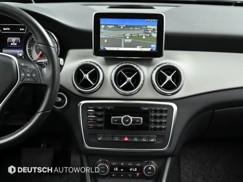Mercedes-Benz GLA-Class