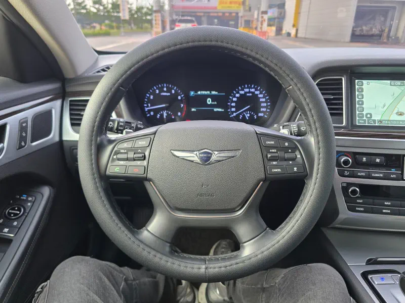 Genesis G80
