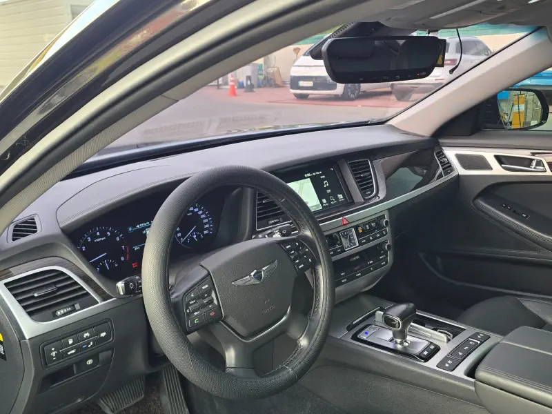 Genesis G80