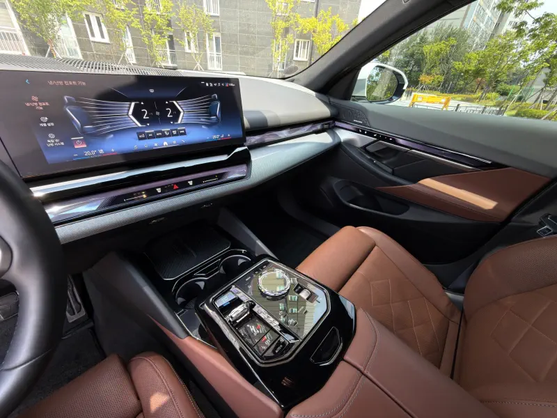 BMW i5