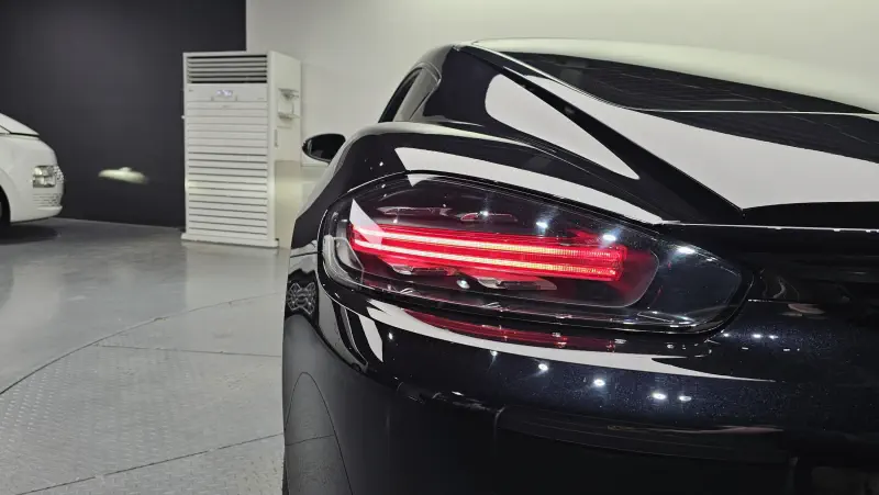 Porsche Cayman