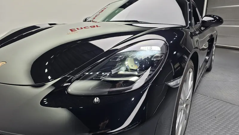 Porsche Cayman