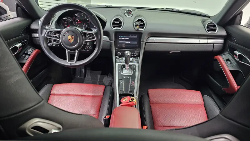 Porsche Cayman