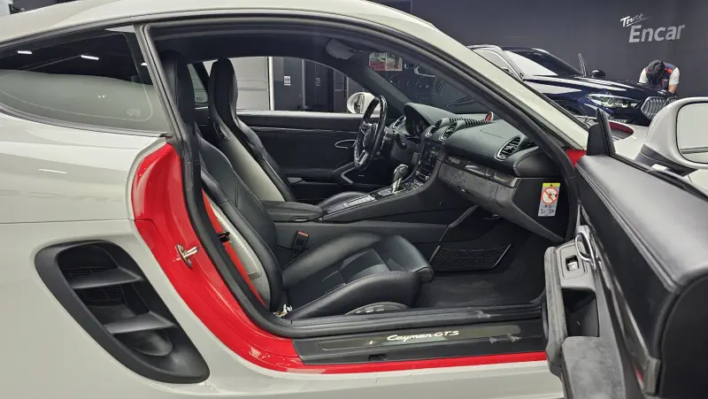 Porsche Cayman