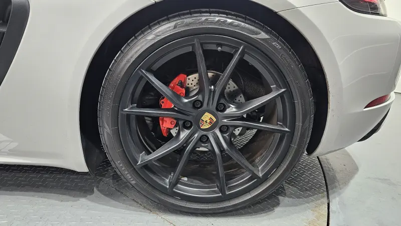 Porsche Cayman
