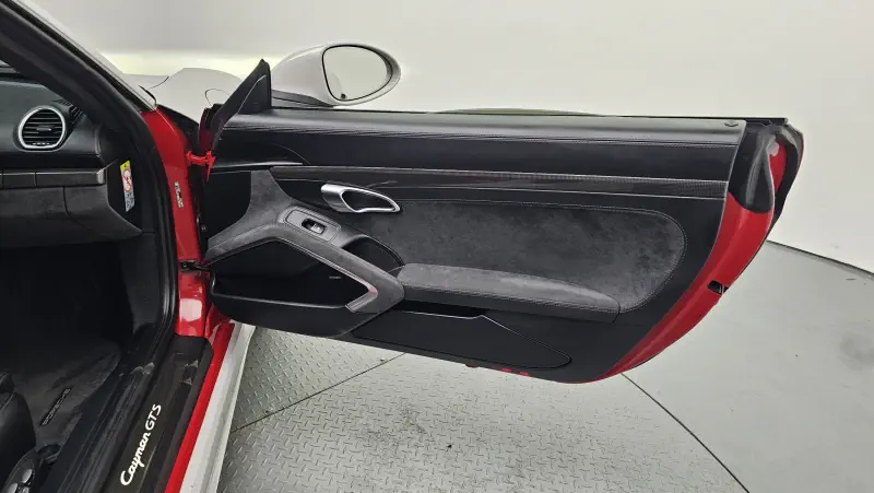 Porsche Cayman