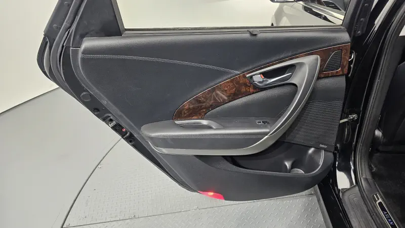 Hyundai Aslan
