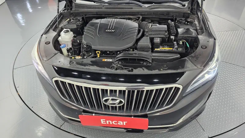 Hyundai Aslan