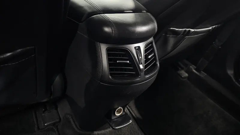 Hyundai Aslan