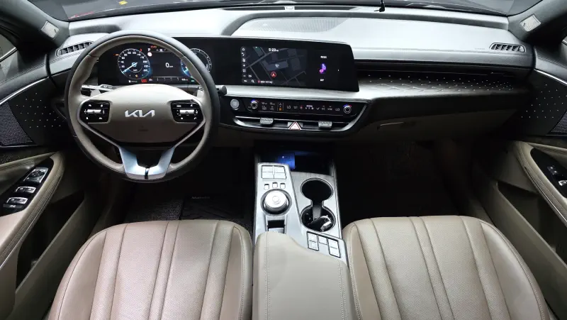 Kia K8