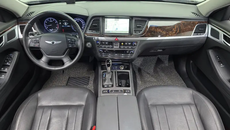 Hyundai Genesis