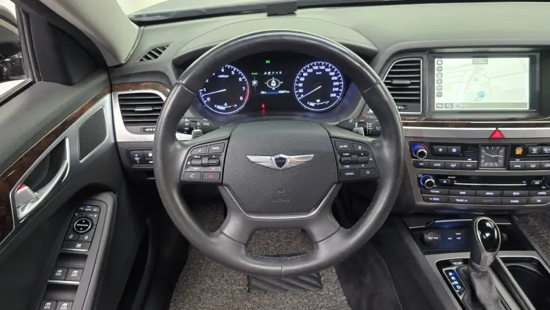 Hyundai Genesis