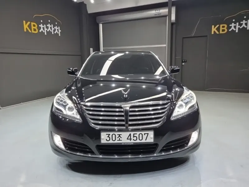Hyundai Equus