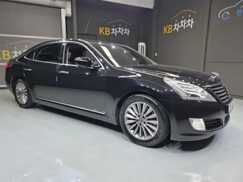 Hyundai Equus