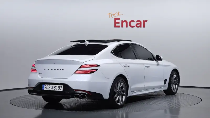 Genesis G70