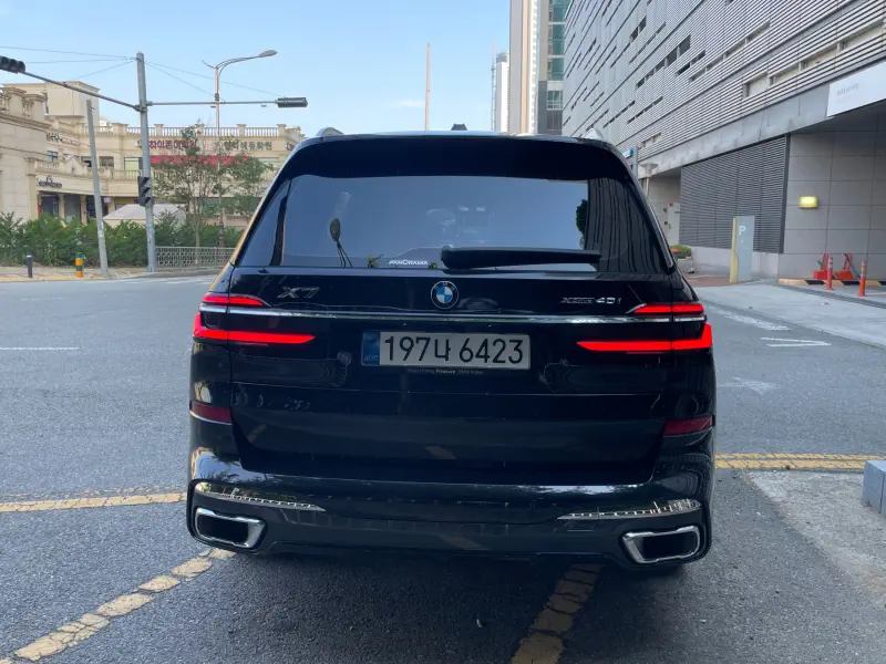 BMW X7