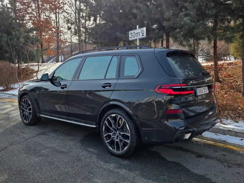 BMW X7