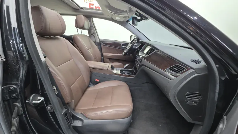 Hyundai Equus
