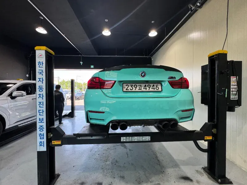 BMW M4