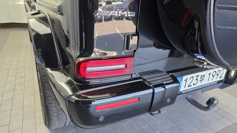 Mercedes-Benz G-Class